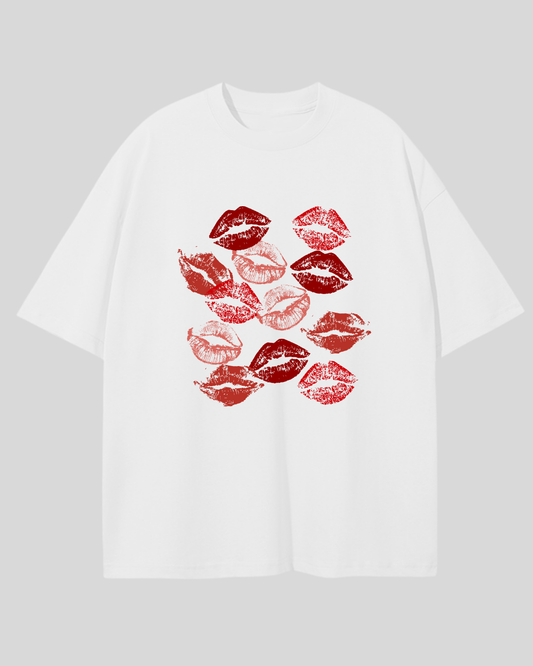 Футболка оверсайз біла поцілунки