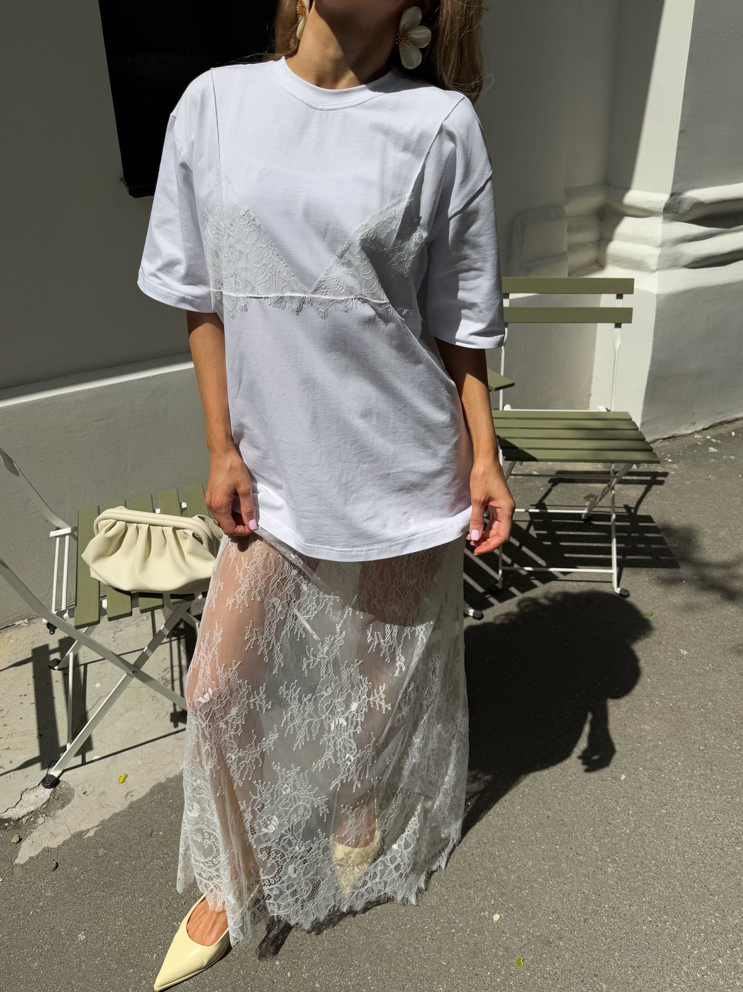 Футболка з мереживним ліфом