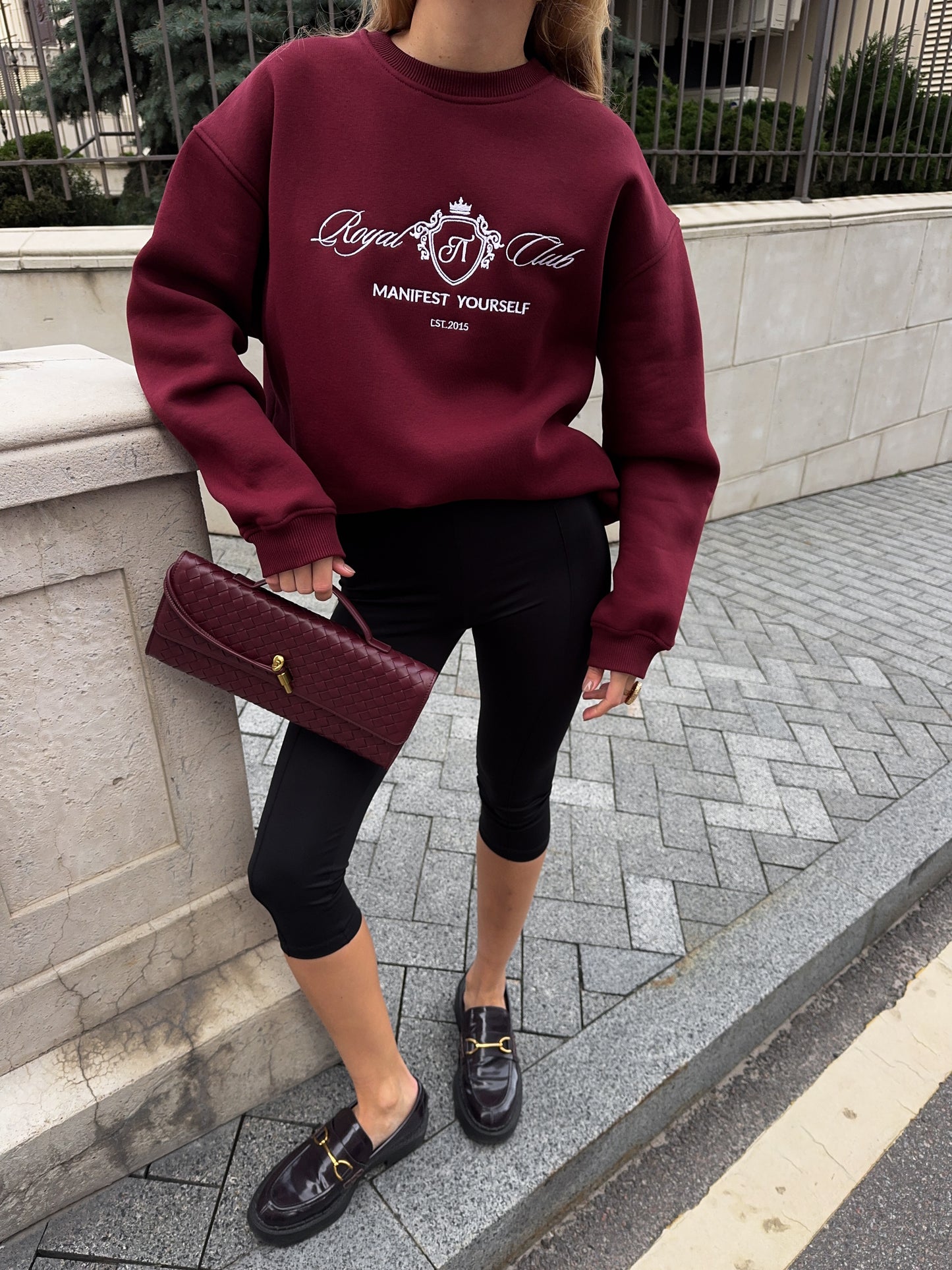 Світшот з вишивкою