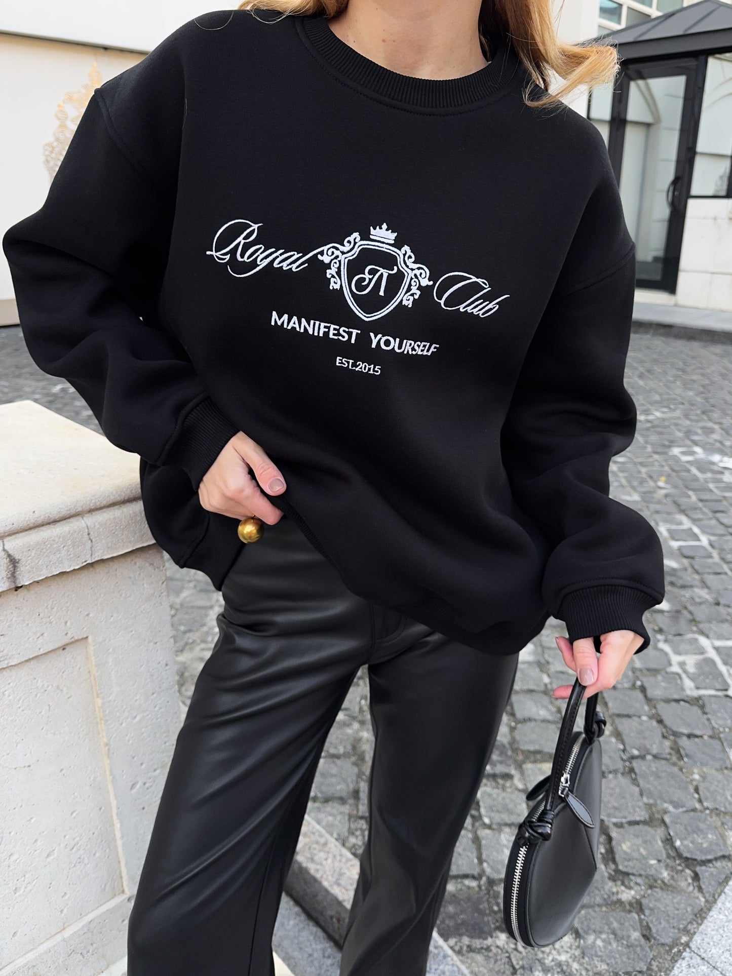 Світшот з вишивкою