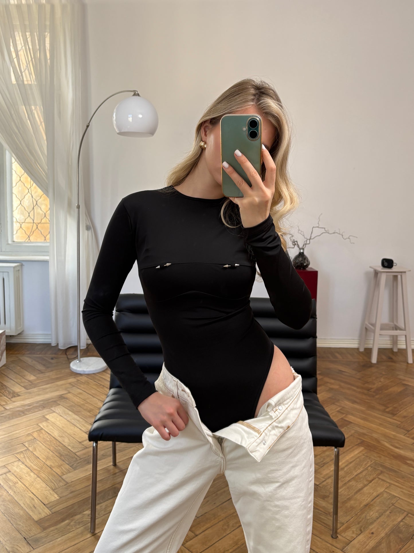 Боді з акцентним пірсингом