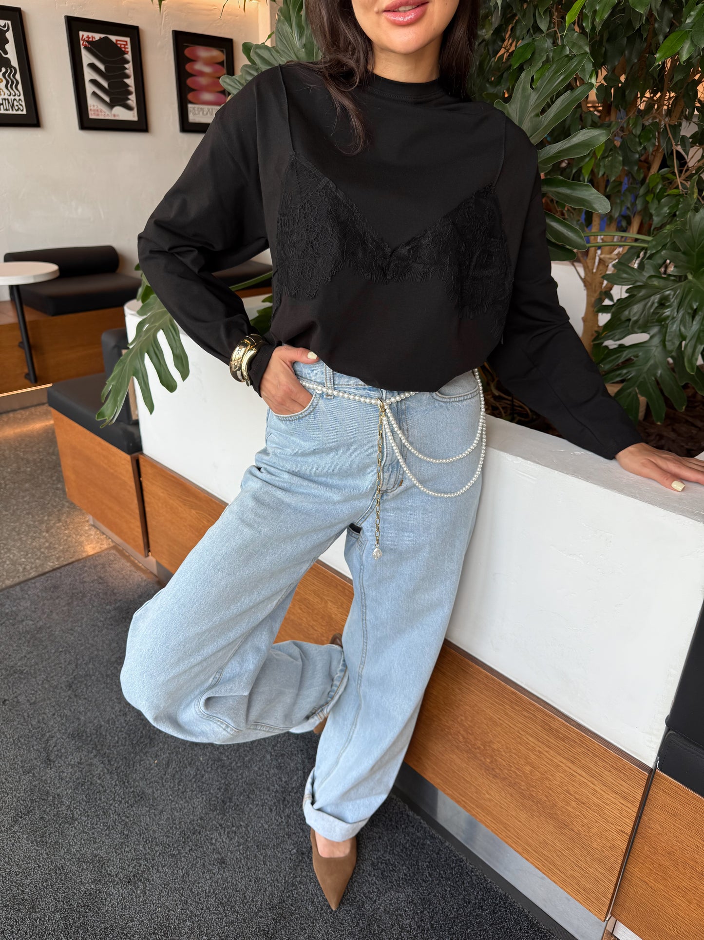 Лонгслів з мереживним ліфом