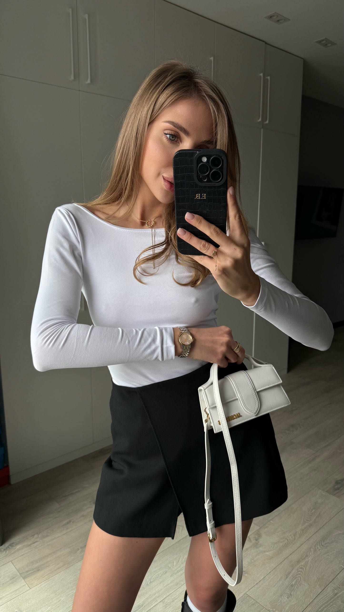 Боді з відкритою спинкою