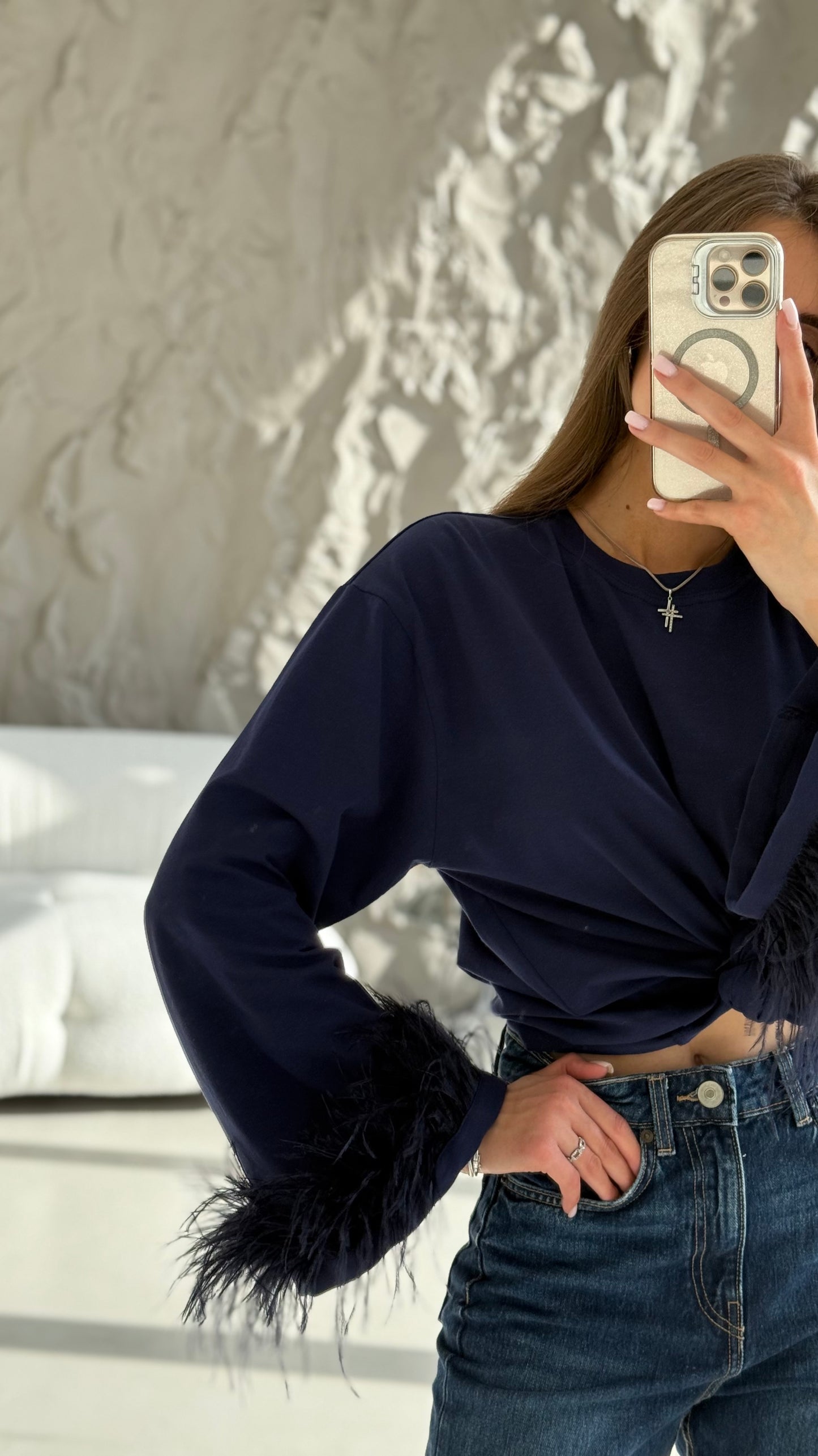 Лонгслів з натуральним страусиним пірʼям