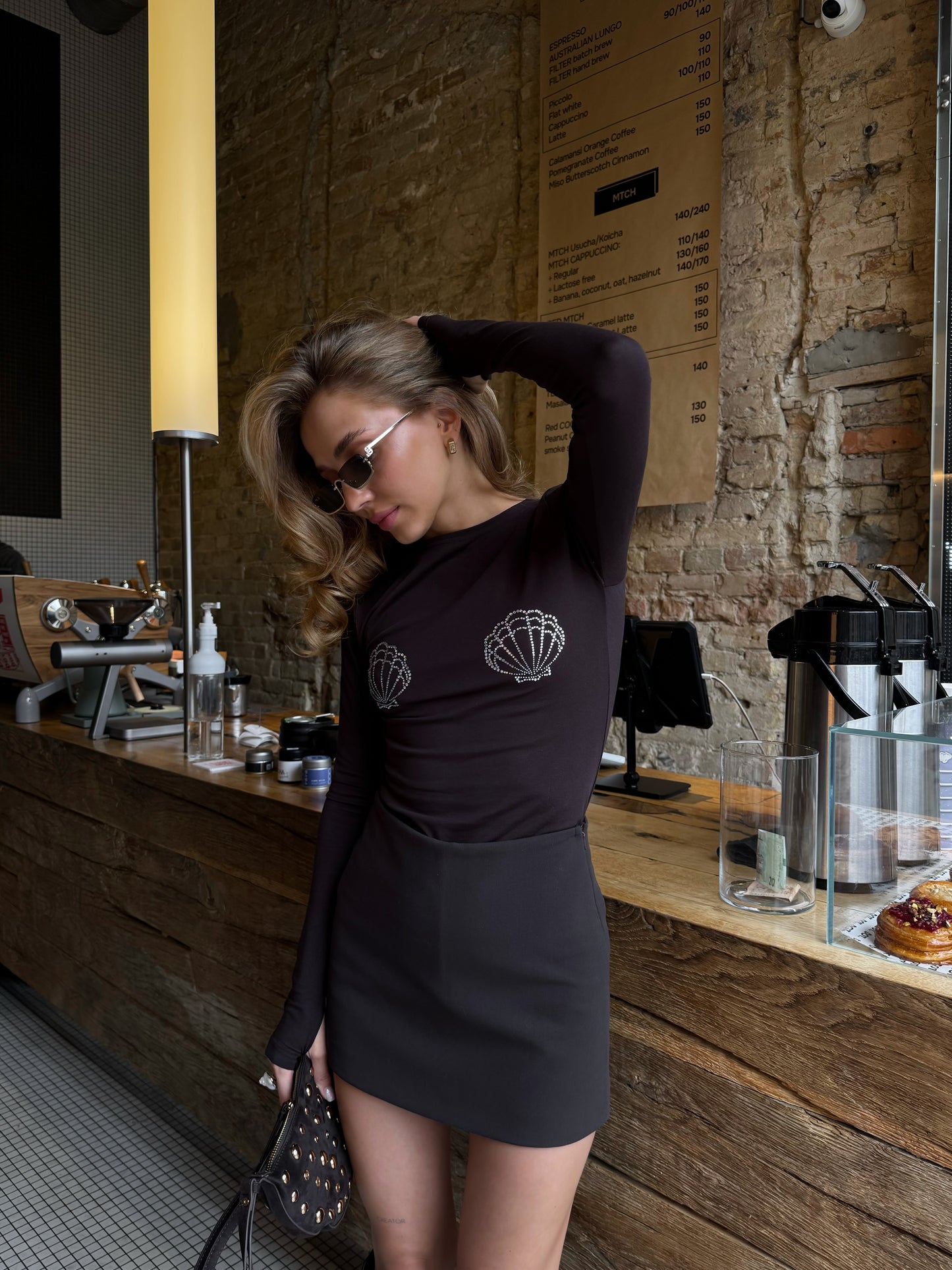 Лонгслів мушля приталений