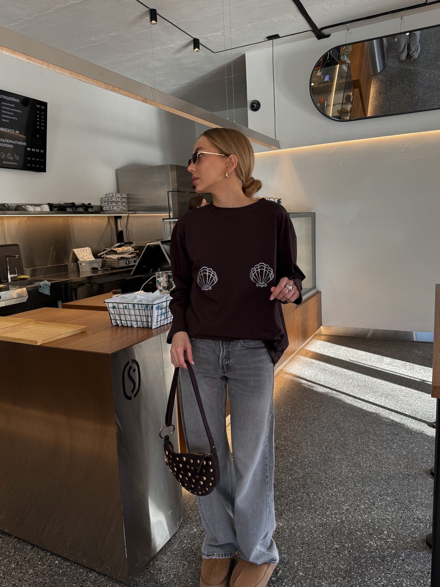 Лонгслів оверсайз мушля