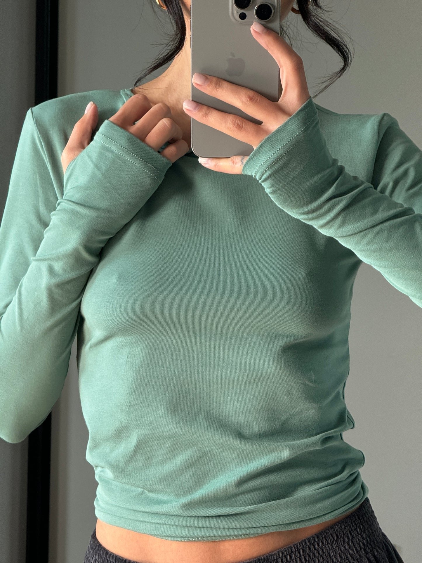 Лонгслів приталений