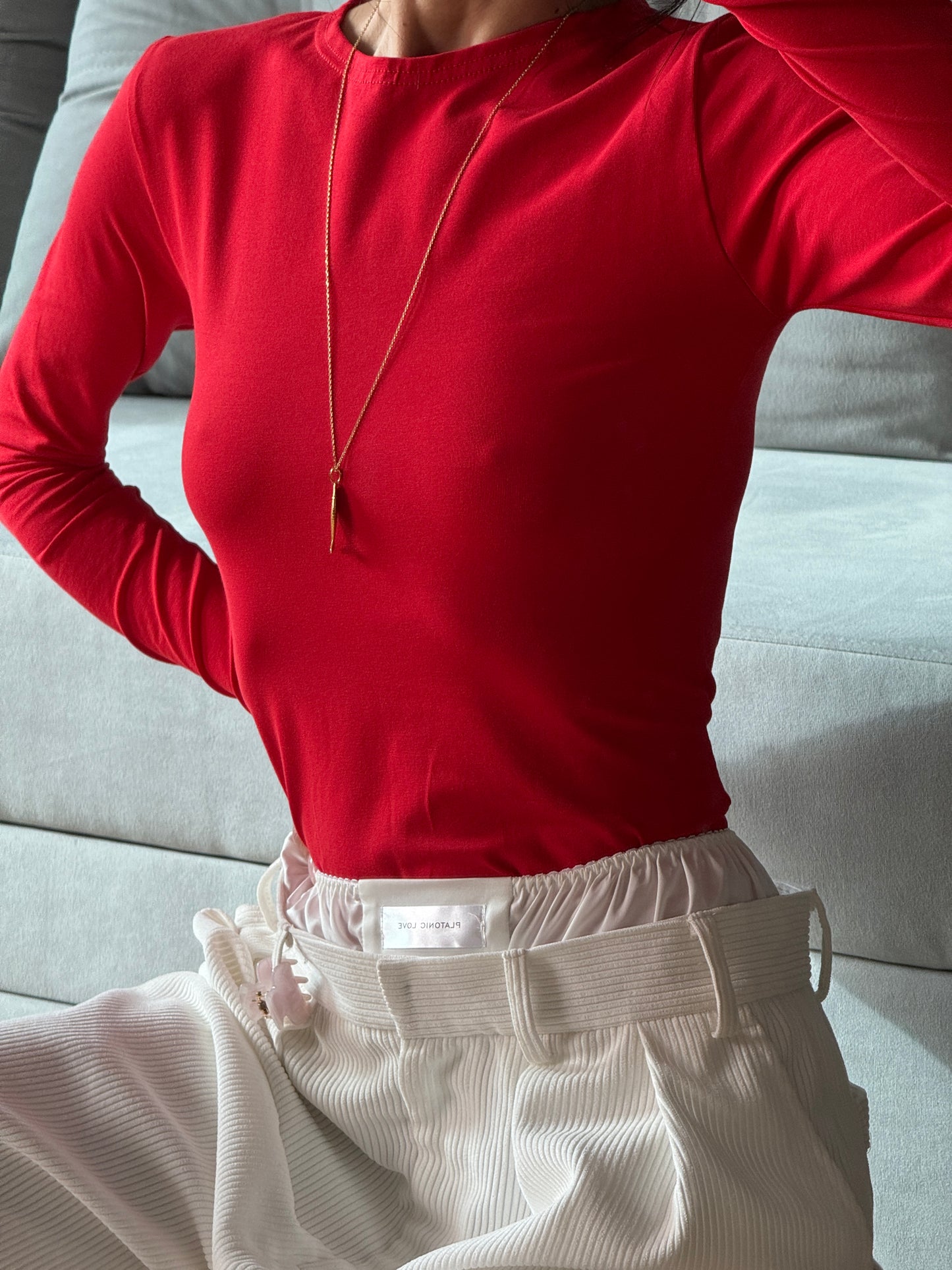 Лонгслів приталений