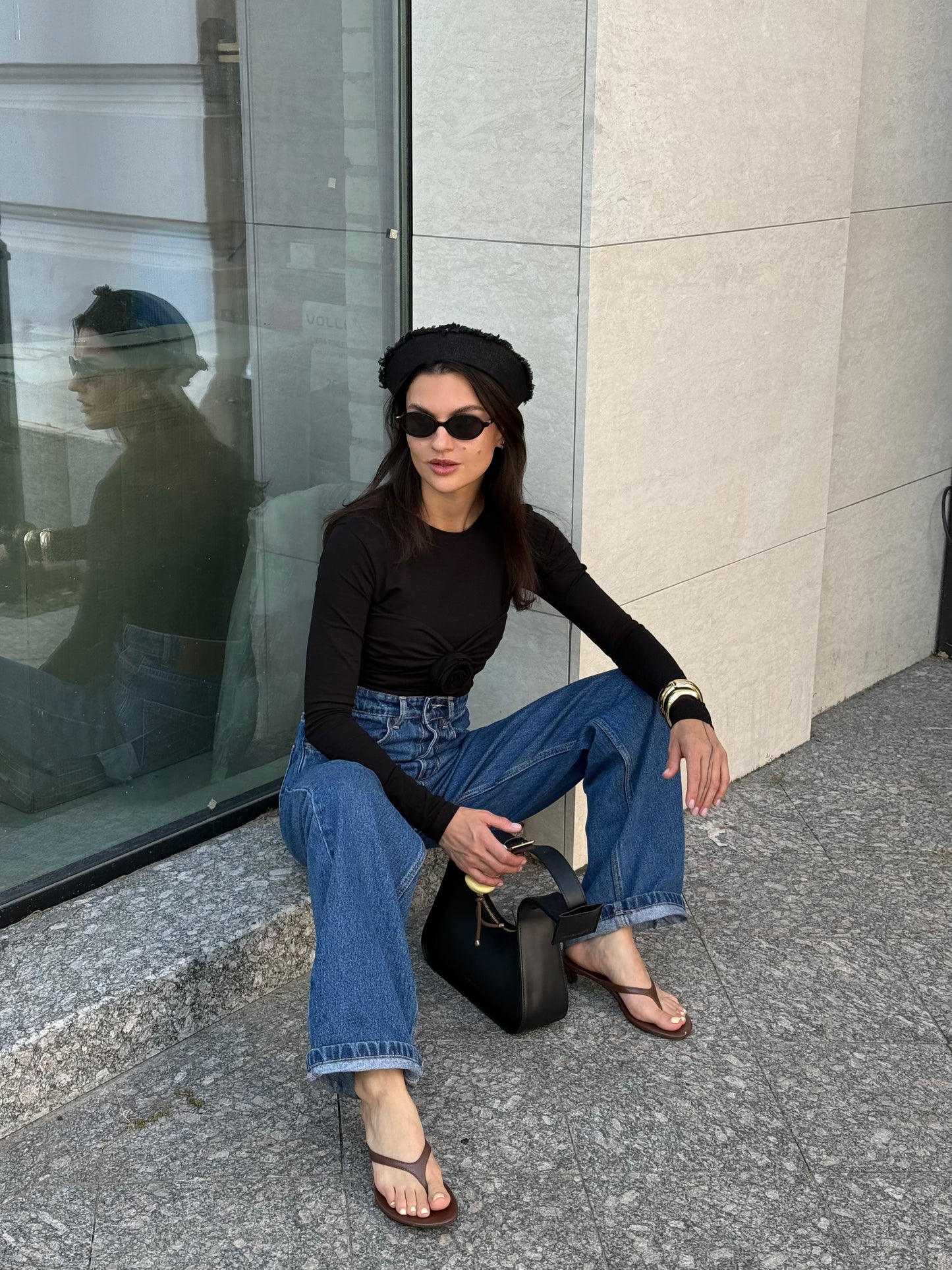 Лонгслів з трояндою на грудях