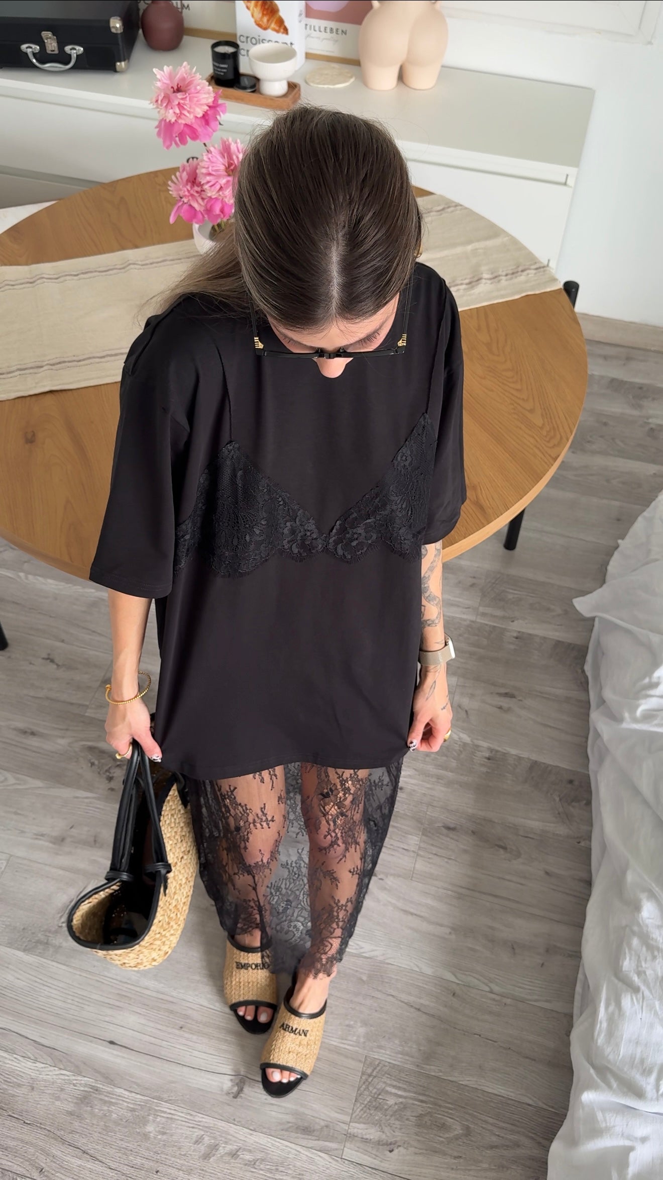 Футболка з мереживним ліфом