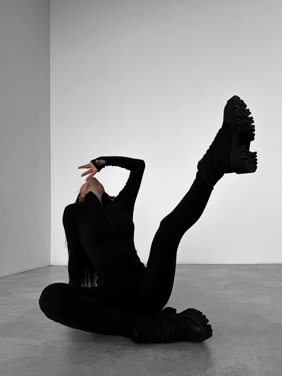 КОМ1 Чорний