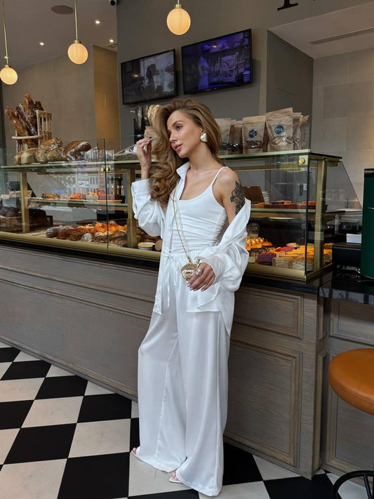 Майка на тонких бретелях шампань