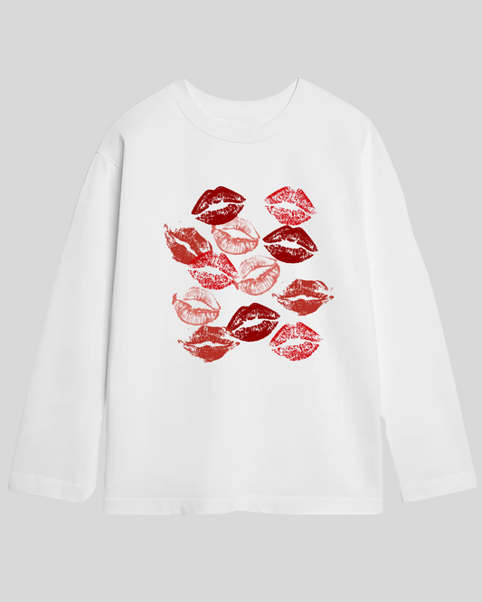 Лонг оверсайз білий поцілунки