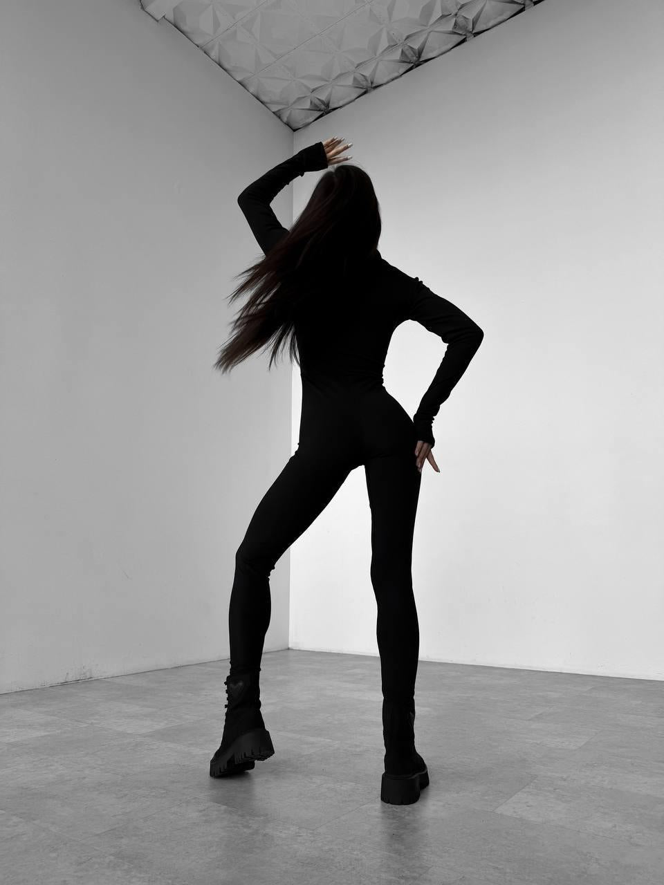 КОМ1 Чорний