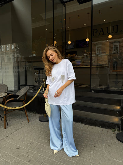 Футболка оверсайз з сердечками з страз