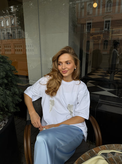 Футболка оверсайз з сердечками з страз