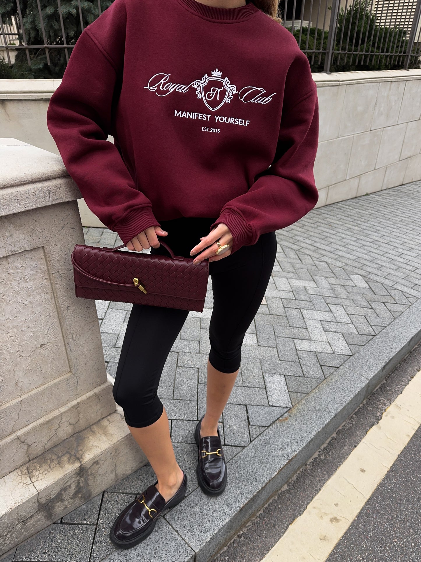 Світшот з вишивкою