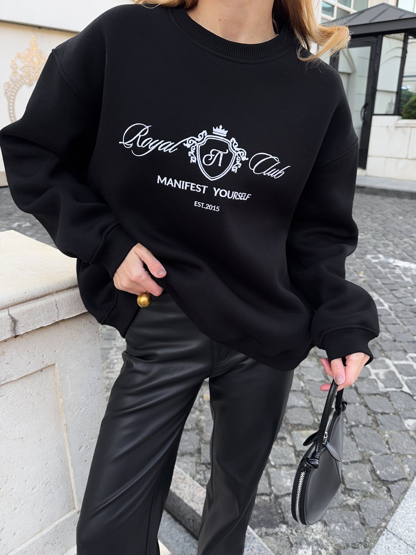 Світшот з вишивкою