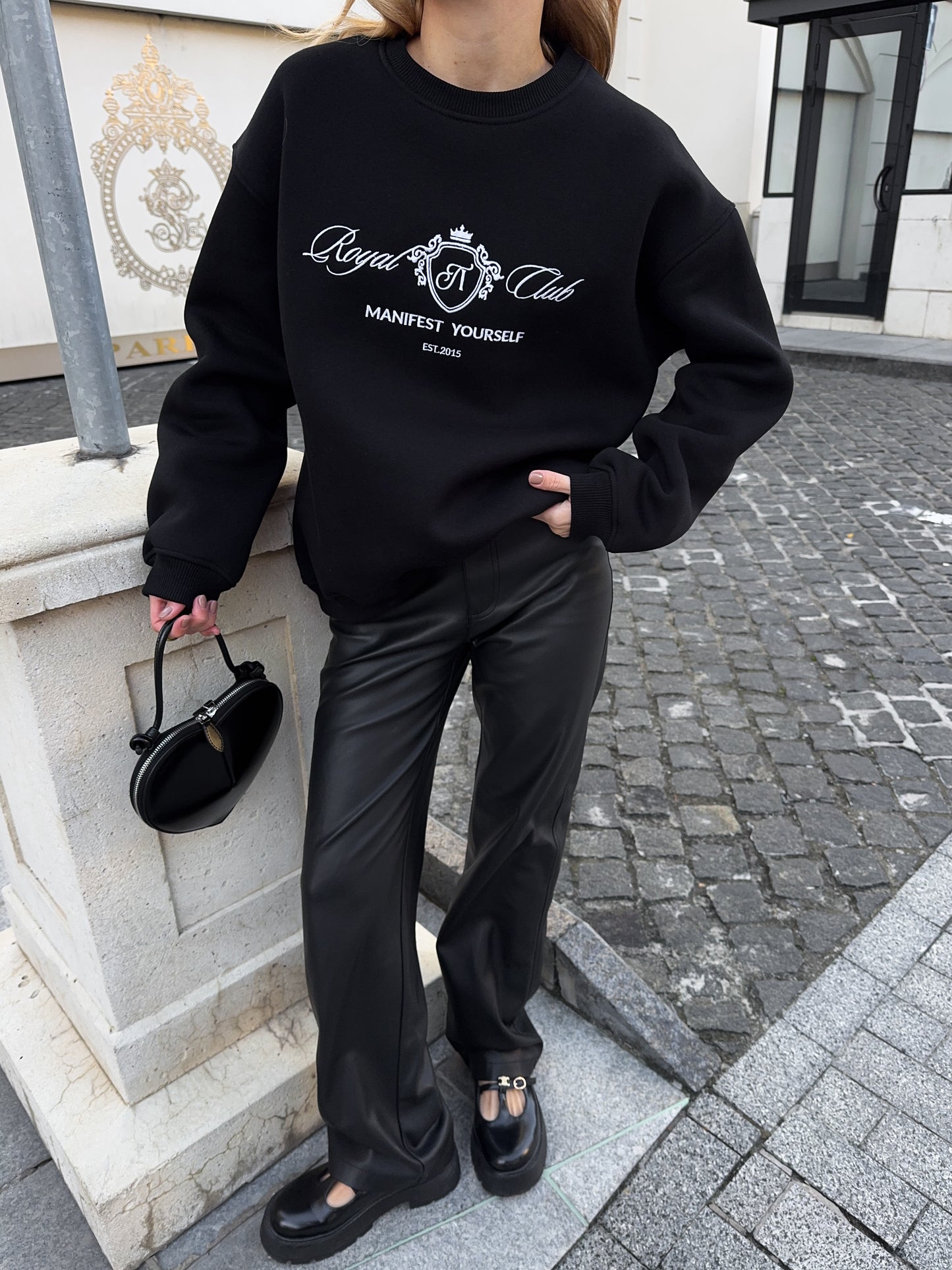 Світшот з вишивкою