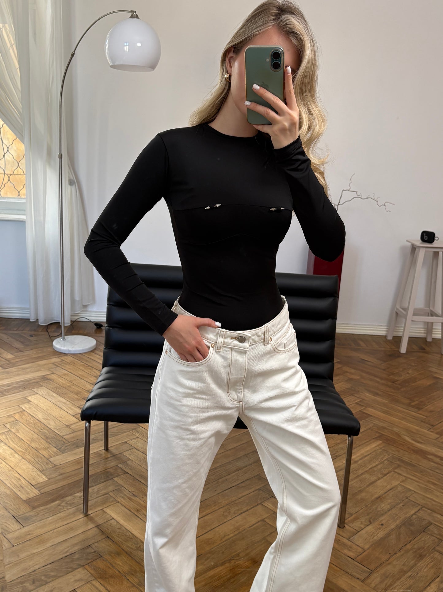 Боді з акцентним пірсингом