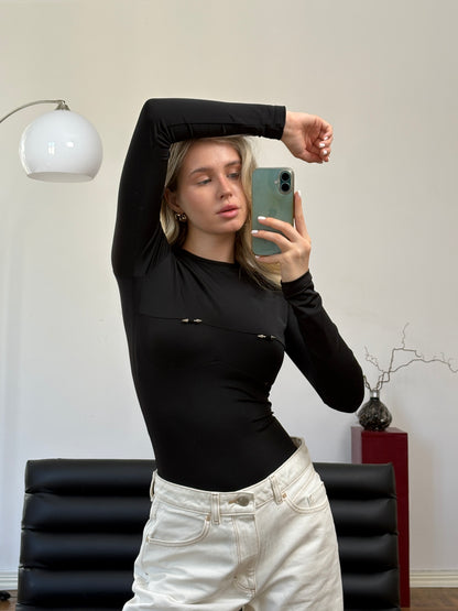 Боді з акцентним пірсингом