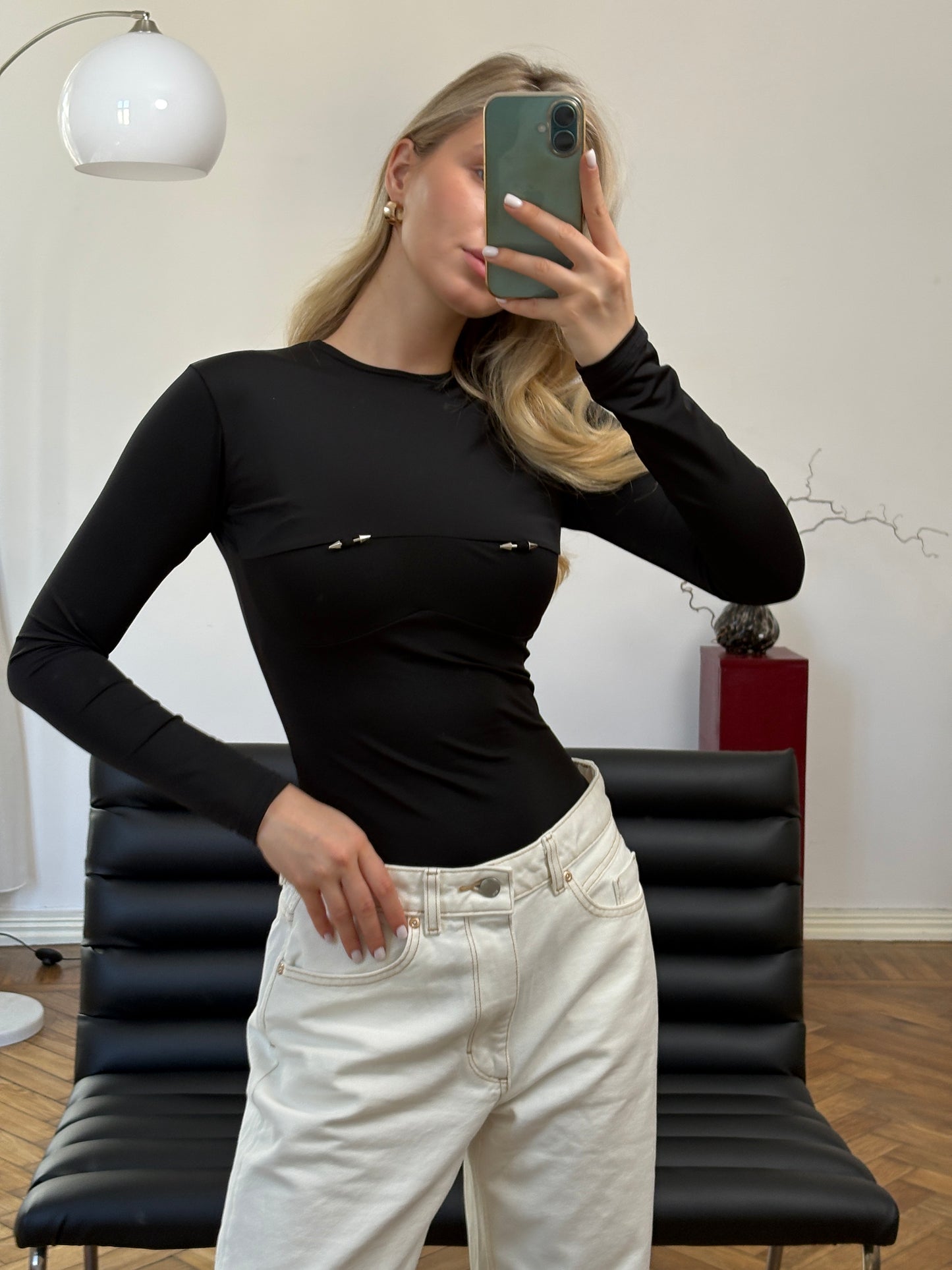 Боді з акцентним пірсингом