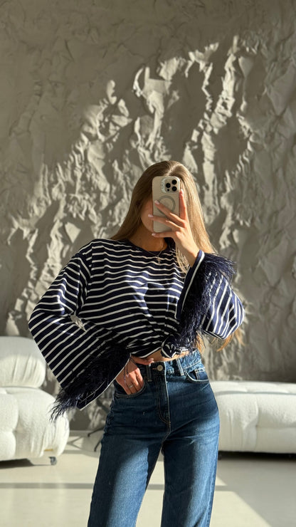 Лонгслів з натуральним страусиним пірʼям