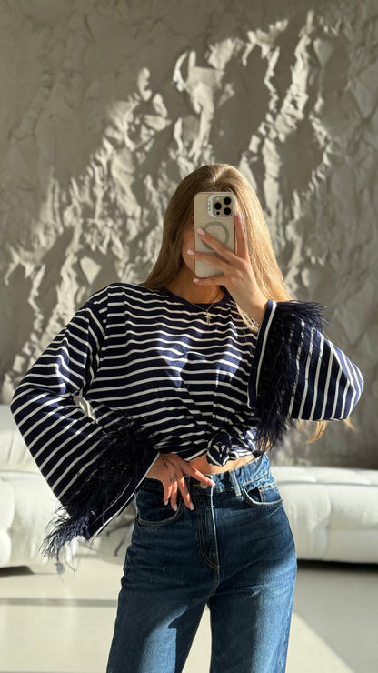 Лонгслів з натуральним страусиним пірʼям