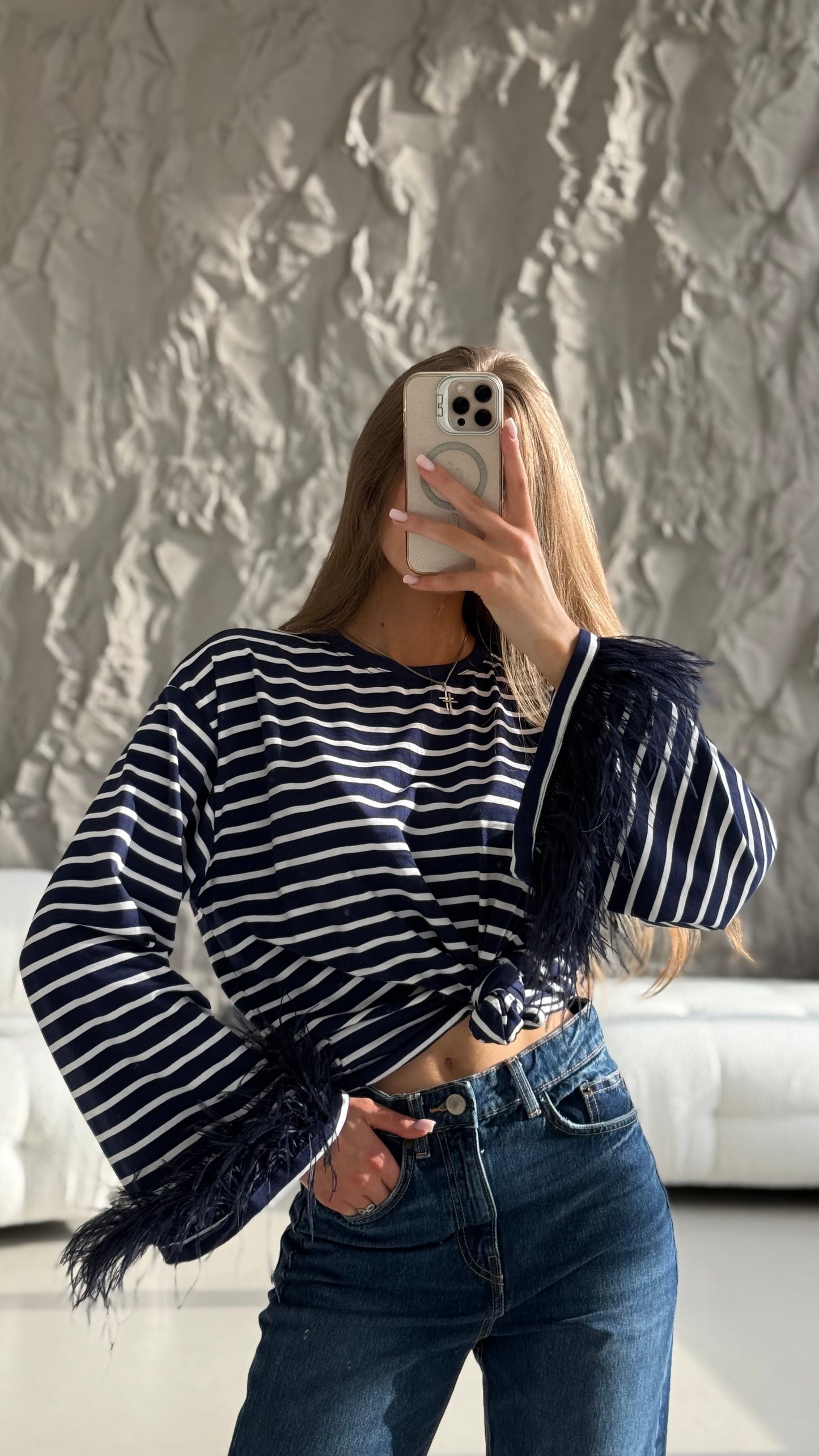 Лонгслів з натуральним страусиним пірʼям