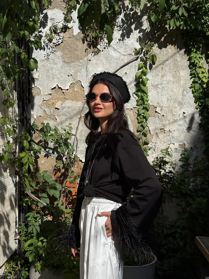 Лонгслів з натуральним страусиним пірʼям