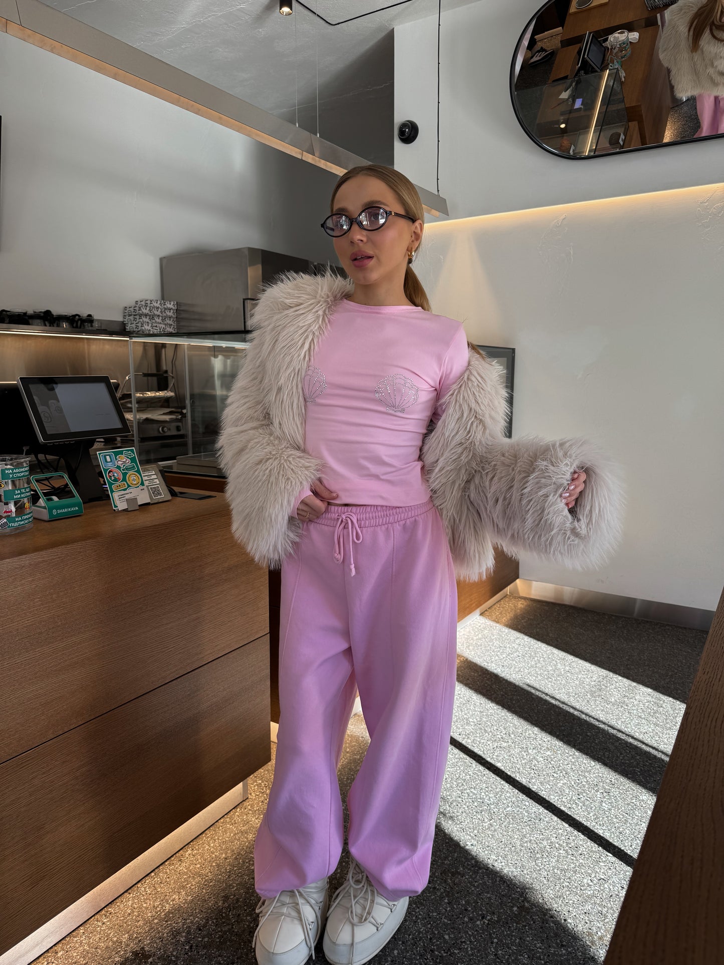 Лонгслів мушля приталений