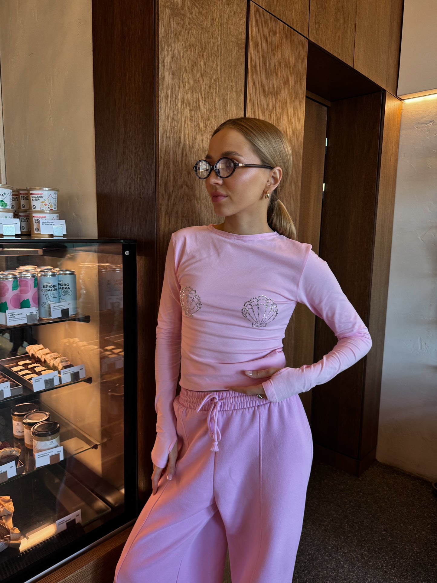 Лонгслів мушля приталений