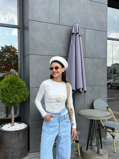 Лонгслів з трояндою на грудях