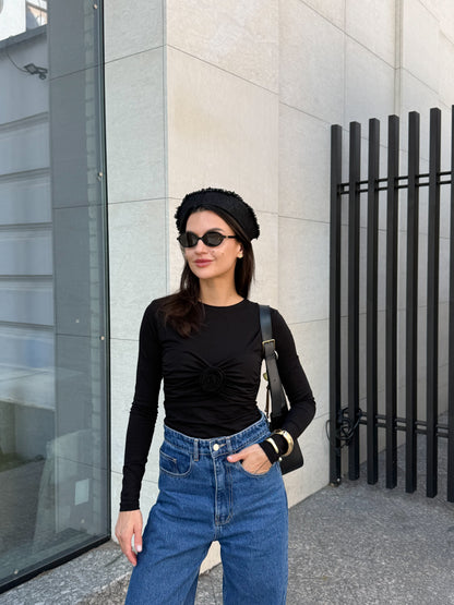 Лонгслів з трояндою на грудях