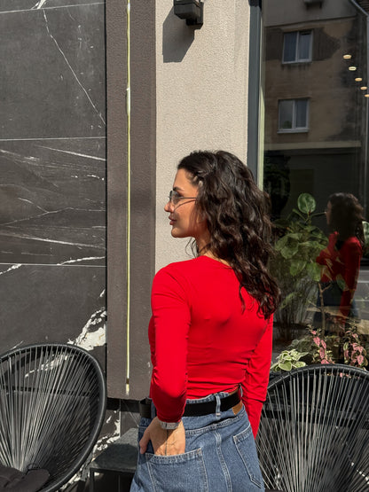 Лонгслів з трояндою на грудях