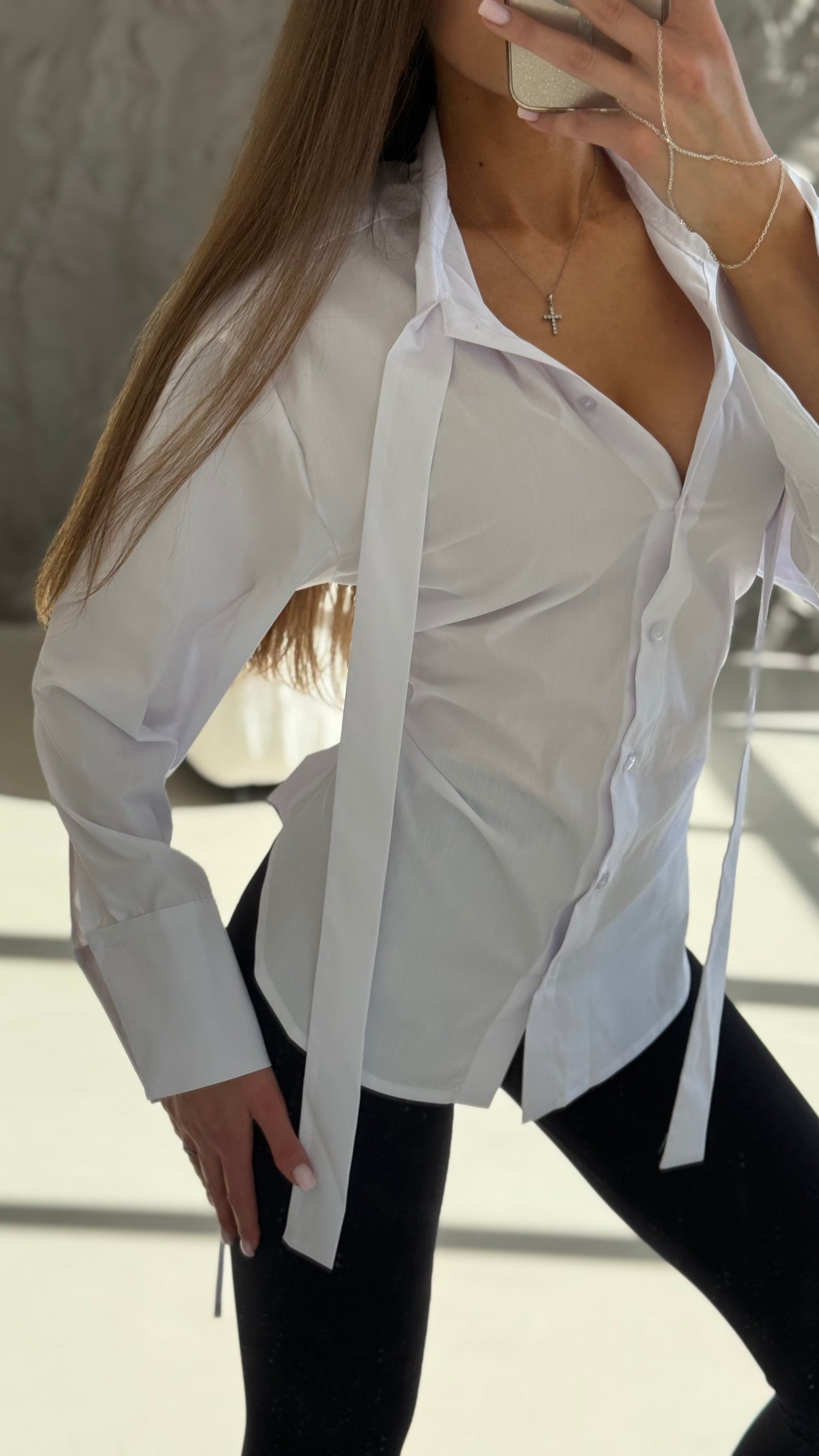 Блуза з зав'язками