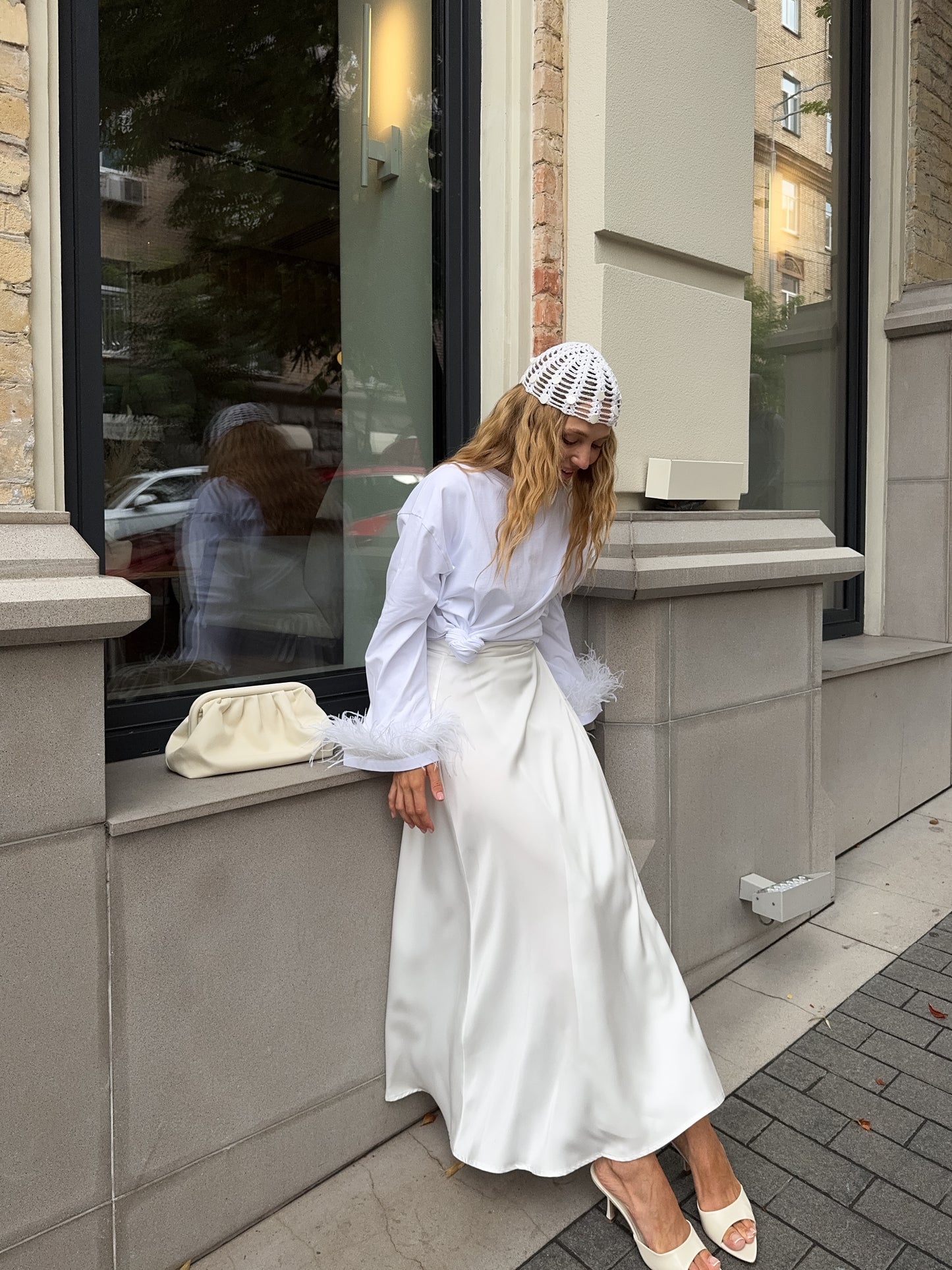 Лонгслів з натуральним страусиним пірʼям