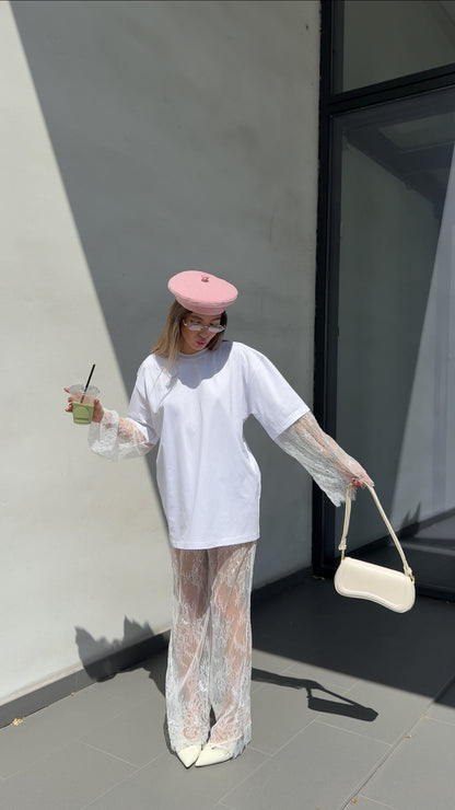 Футболка з мереживними рукавами