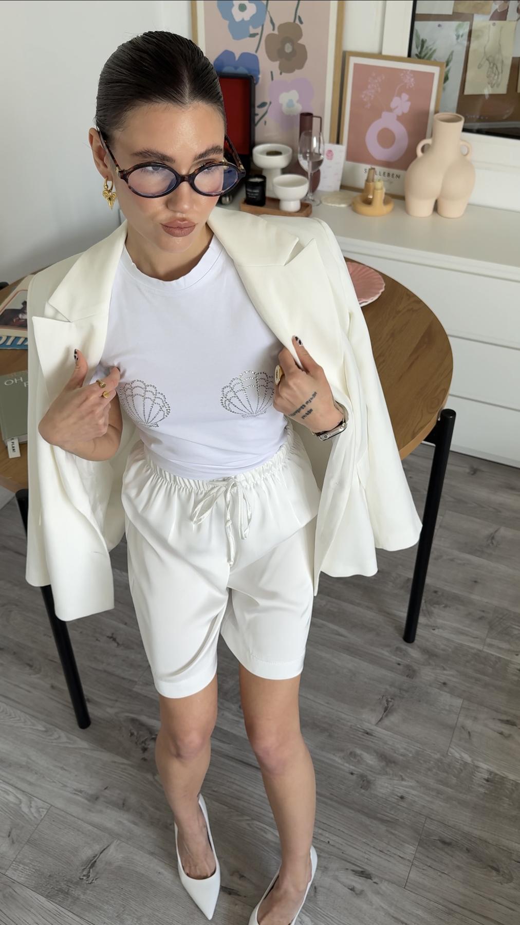 Шорти  з сатину шампань